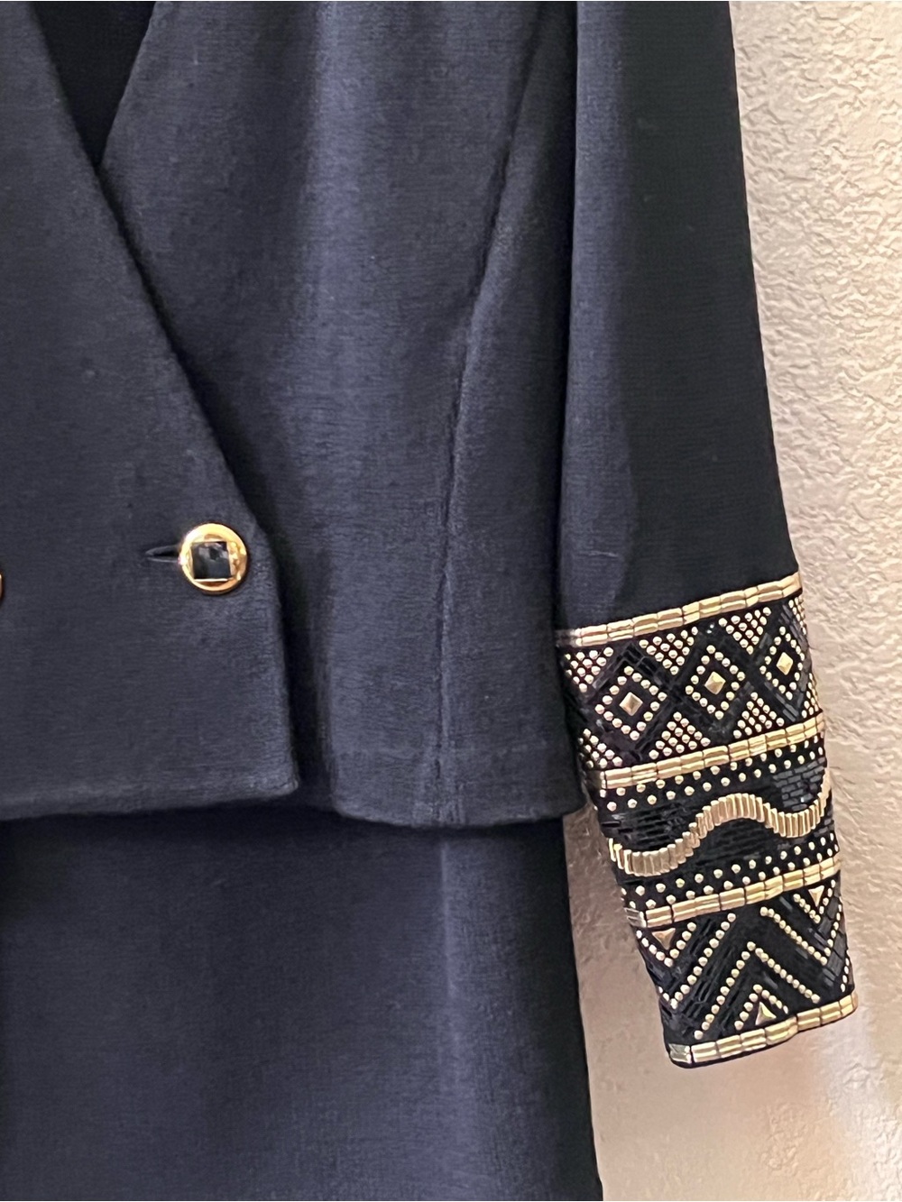 St John Evening Black Double Breasted Knit Suit with Gold Beading SZ 6 Geometric - Picture 4 of 14